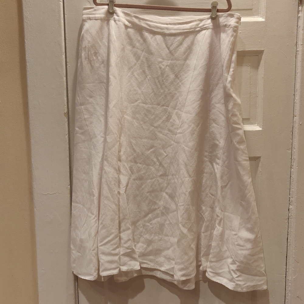 Catherine's white linen skirt